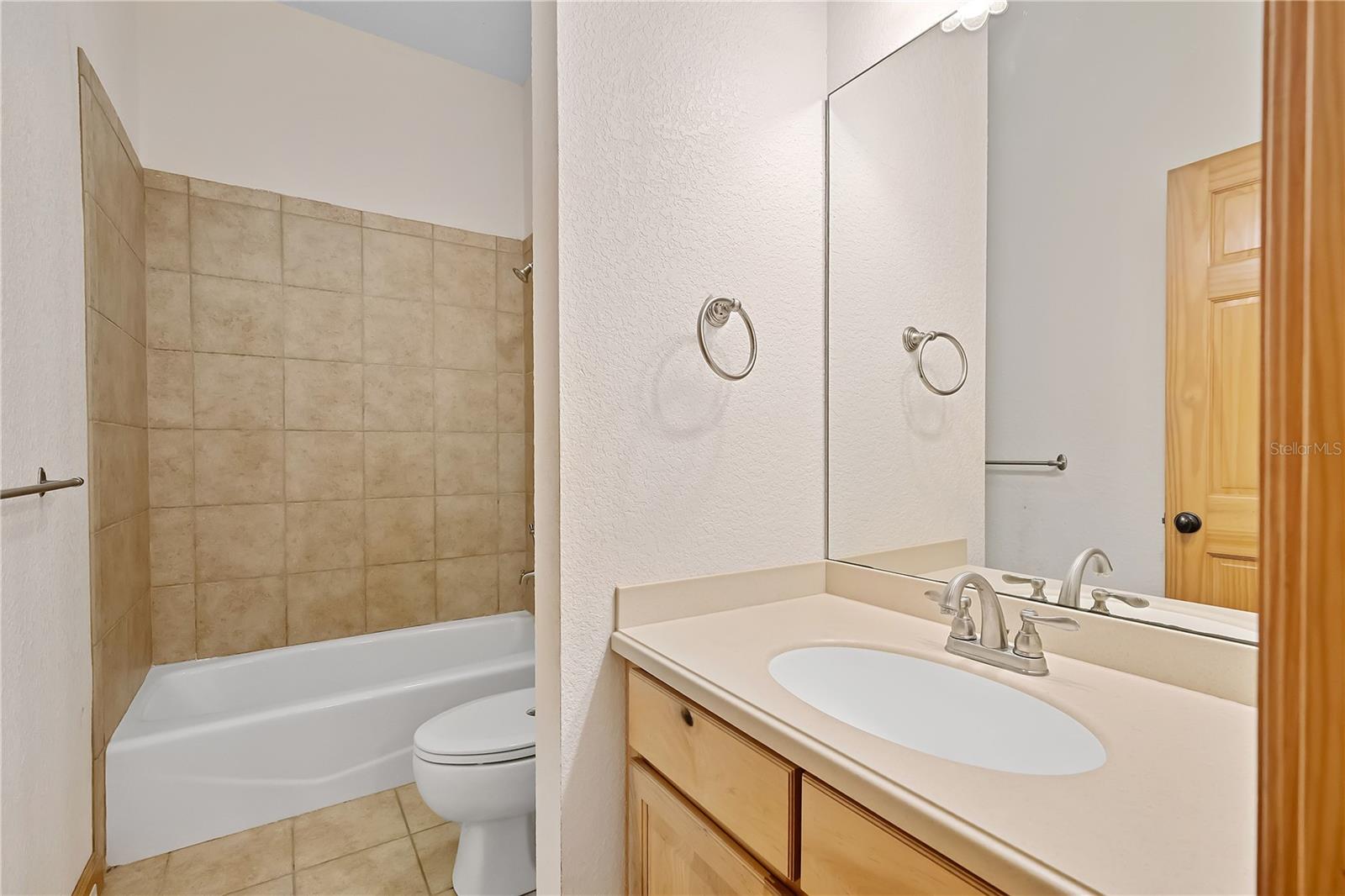 O6371691 Property Photo