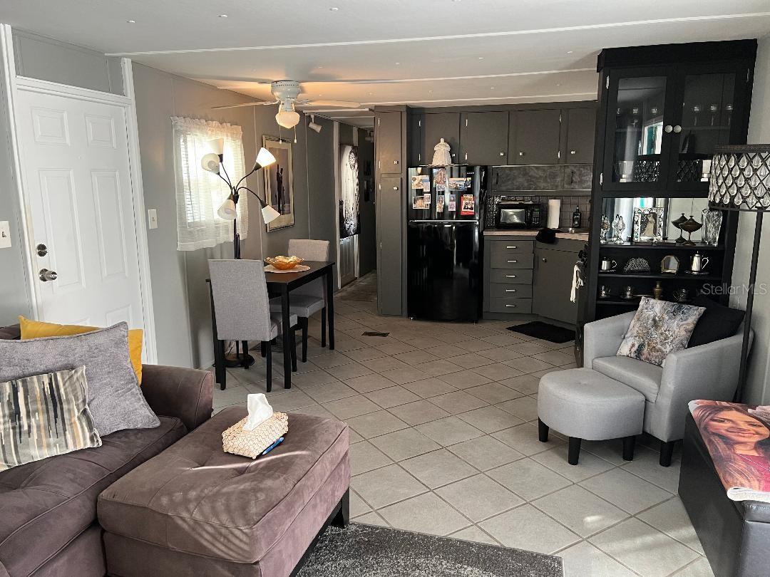 TB8461808 Property Photo