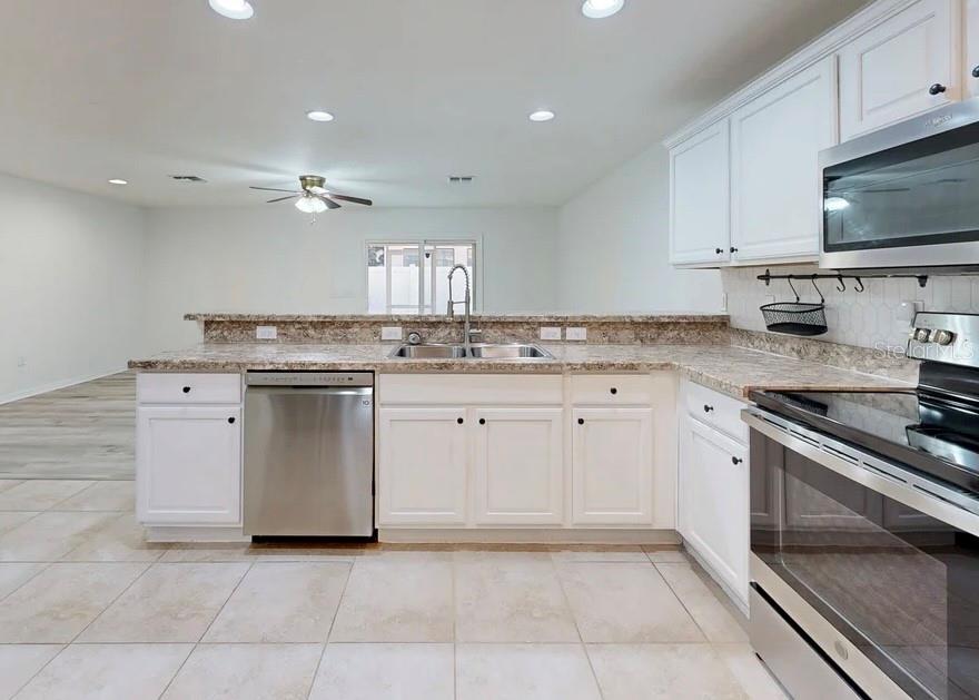 7211 MERLOT SIENNA AVE, GIBSONTON, FL, 33534