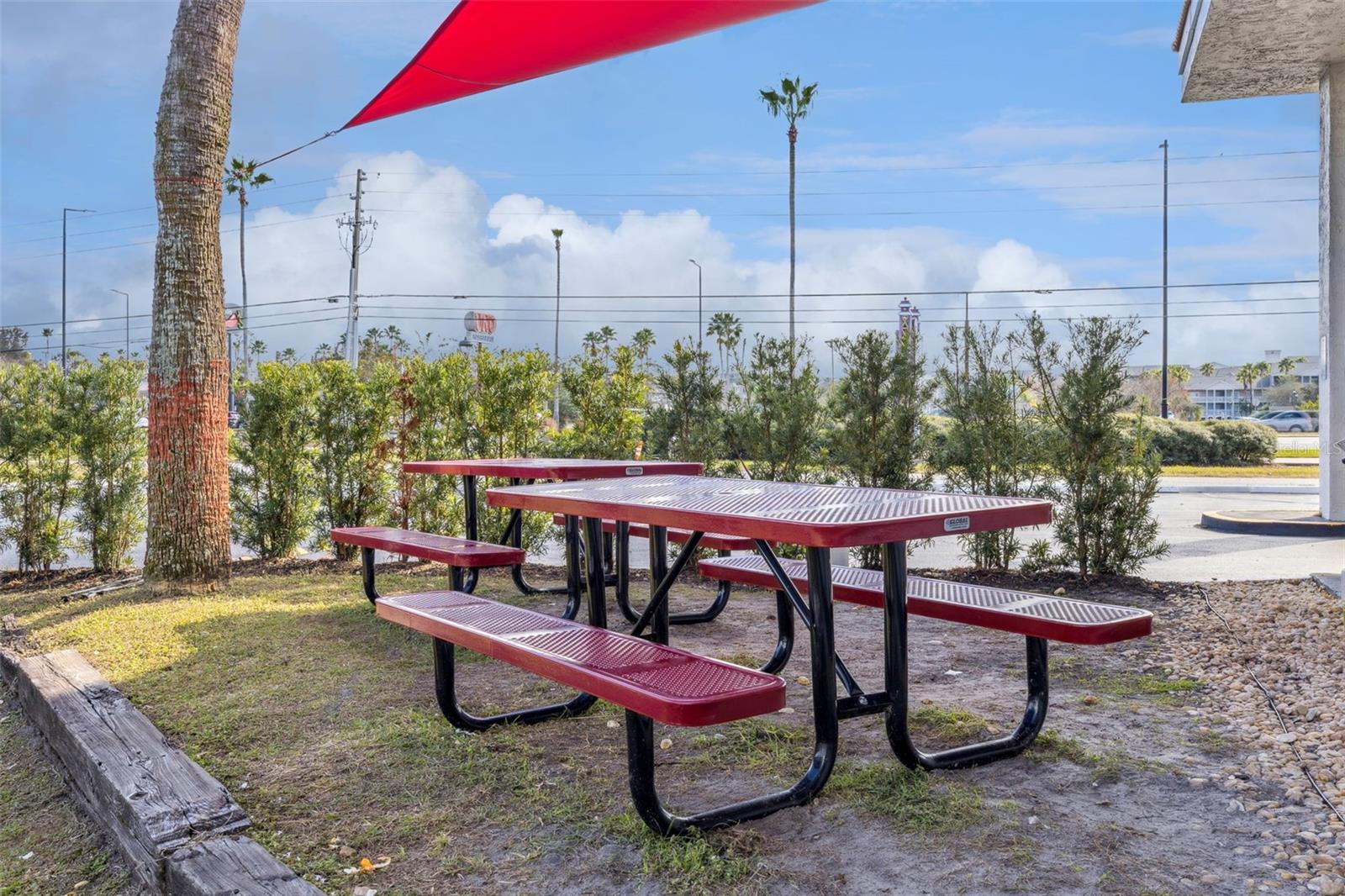 O6371733 Property Photo