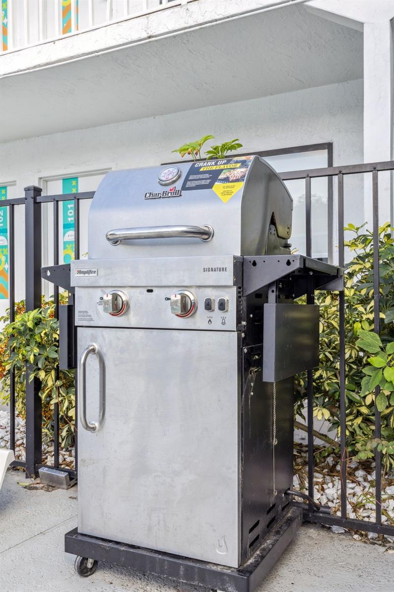 O6371733 Property Photo