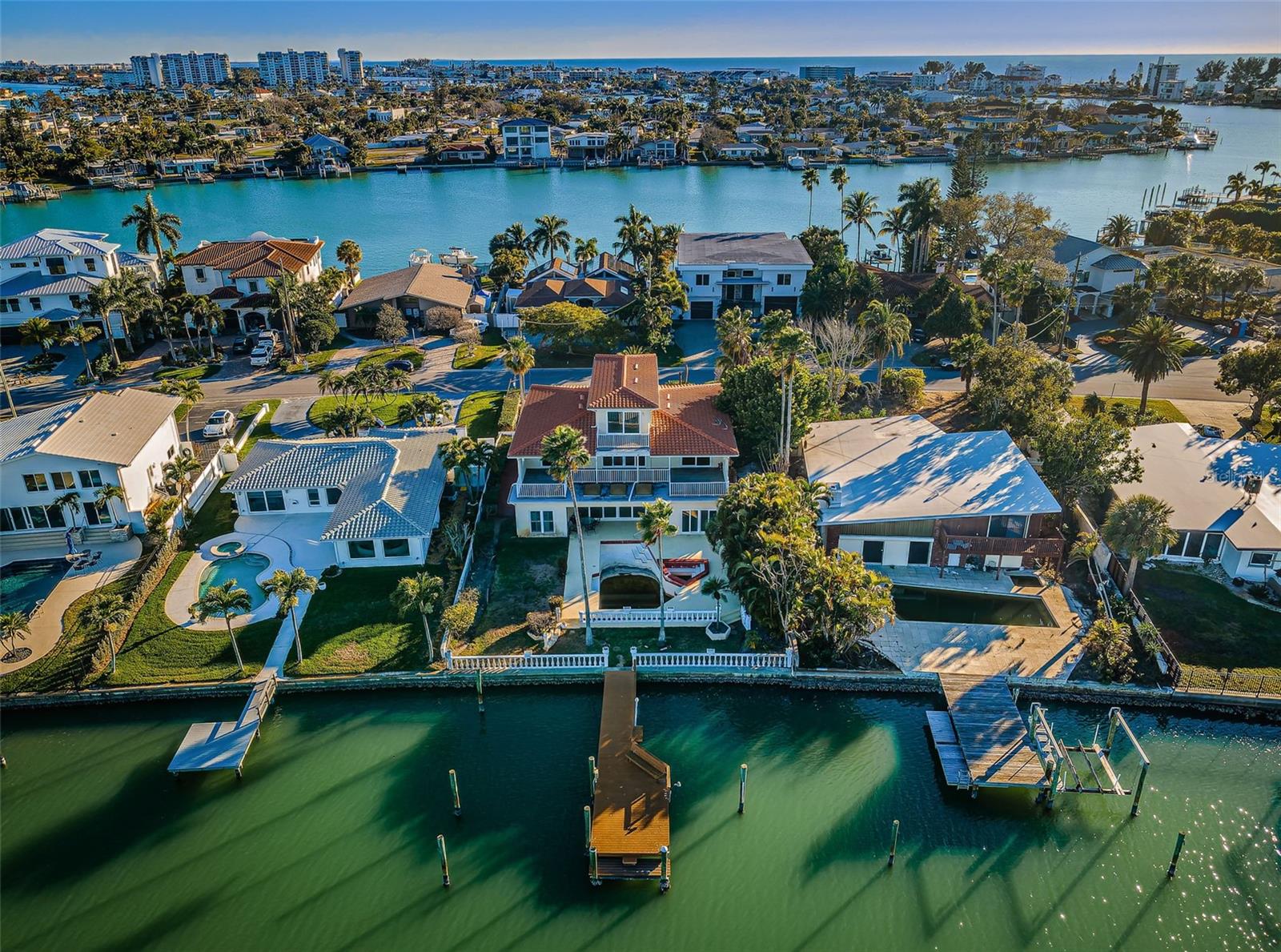 30 DOLPHIN DR, TREASURE ISLAND, FL, 33706