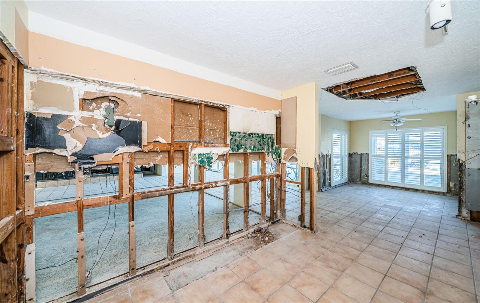 30 DOLPHIN DR, TREASURE ISLAND, FL, 33706