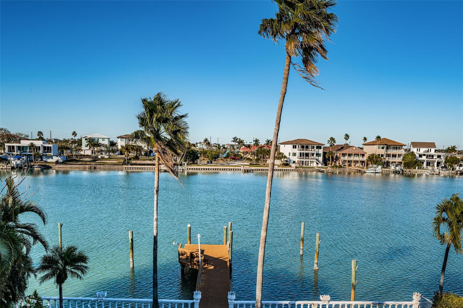 30 DOLPHIN DR, TREASURE ISLAND, FL, 33706