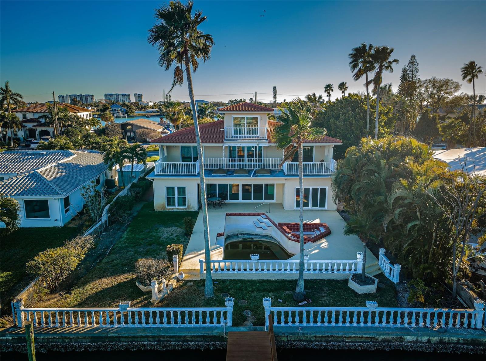 30 DOLPHIN DR, TREASURE ISLAND, FL, 33706