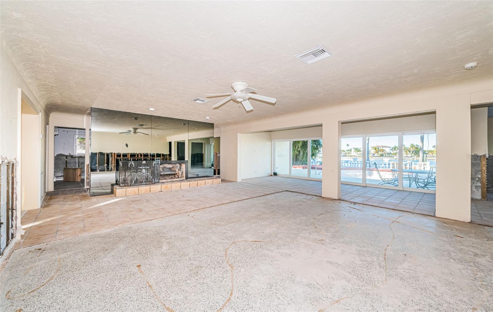 30 DOLPHIN DR, TREASURE ISLAND, FL, 33706