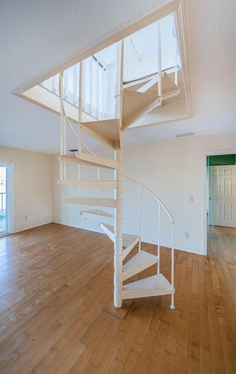 30 DOLPHIN DR, TREASURE ISLAND, FL, 33706