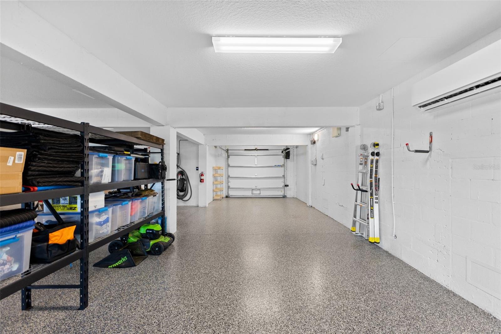 TB8461842 Property Photo