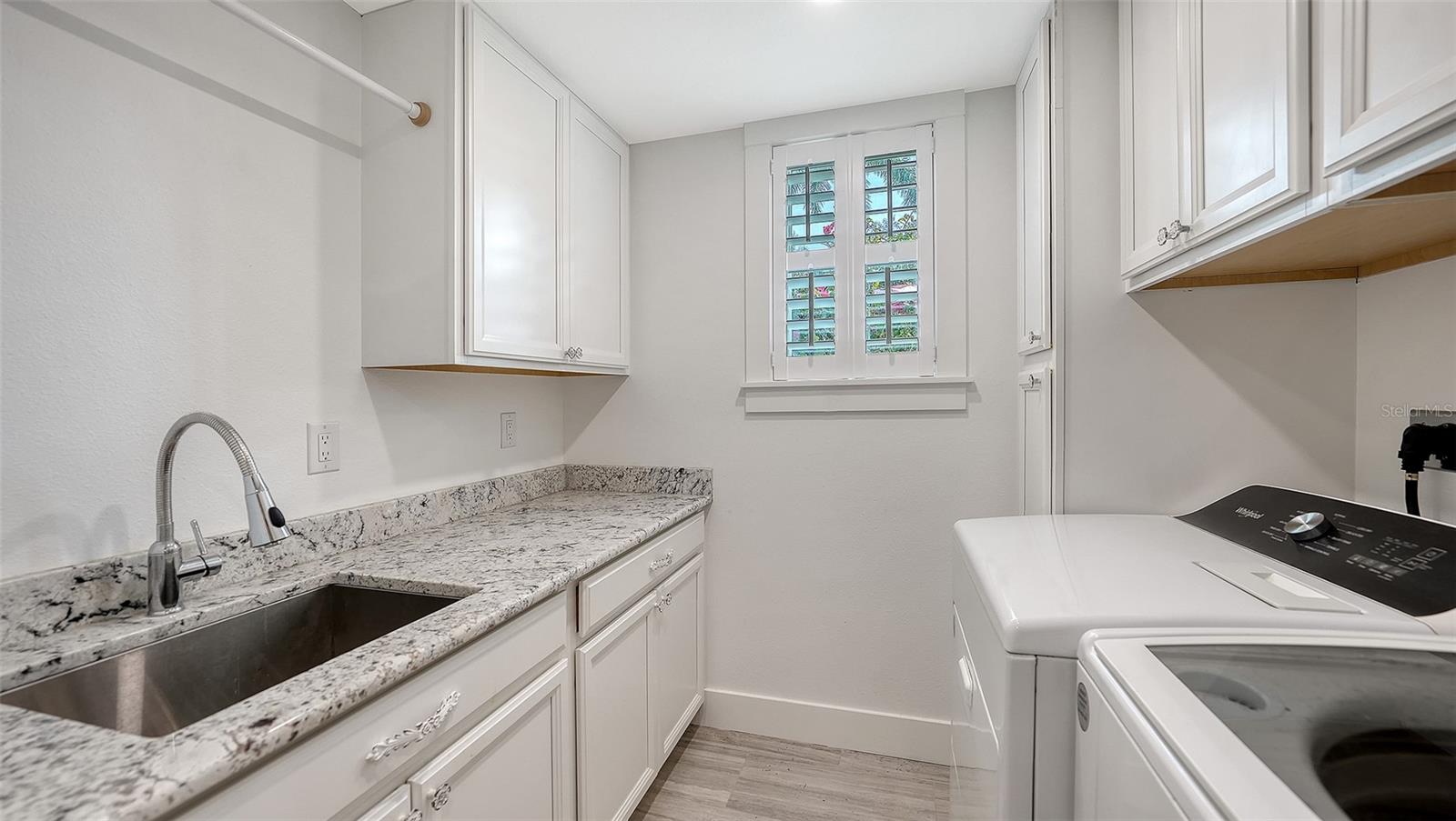 A4677263 Property Photo