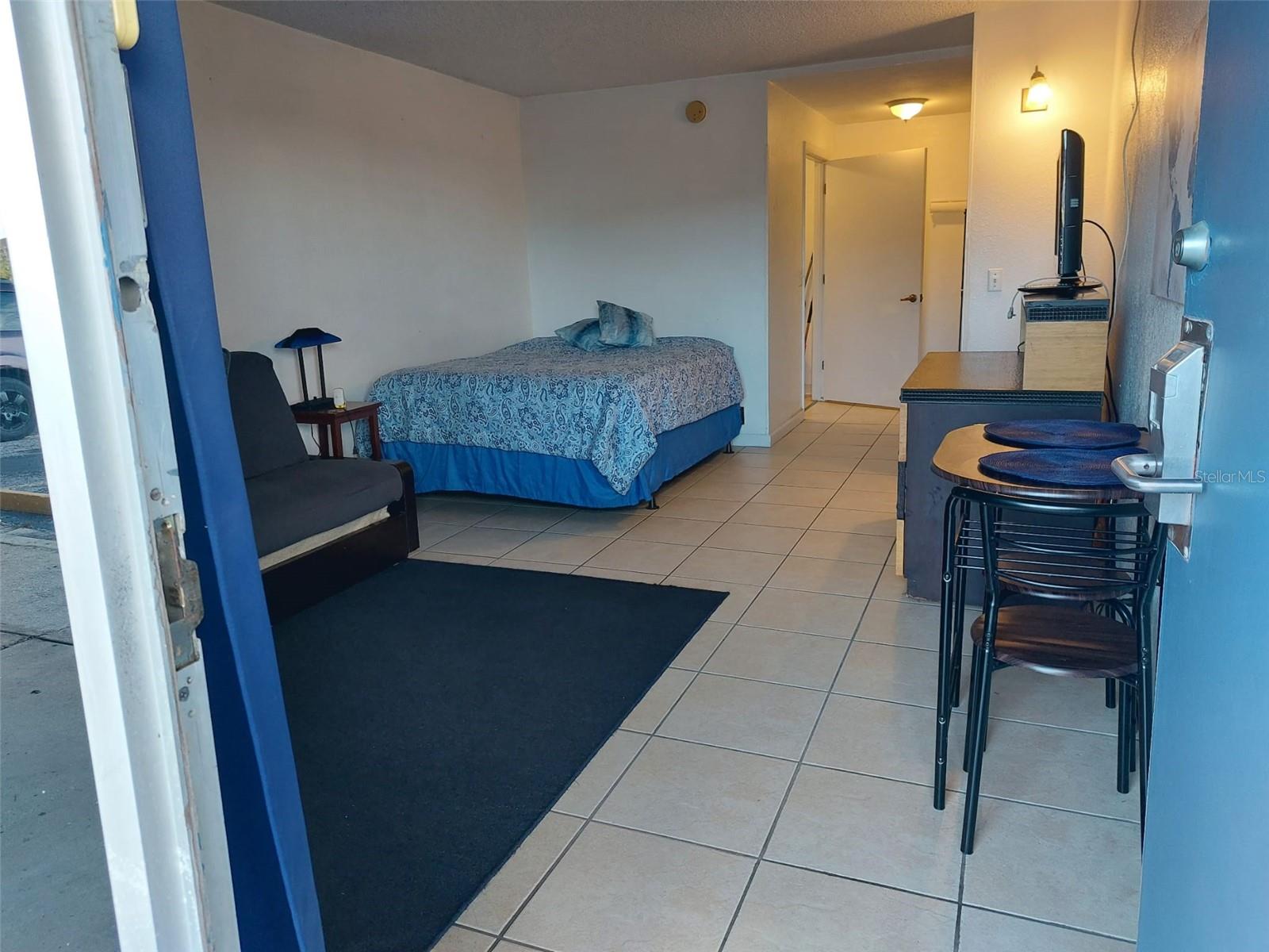 O6371792 Property Photo