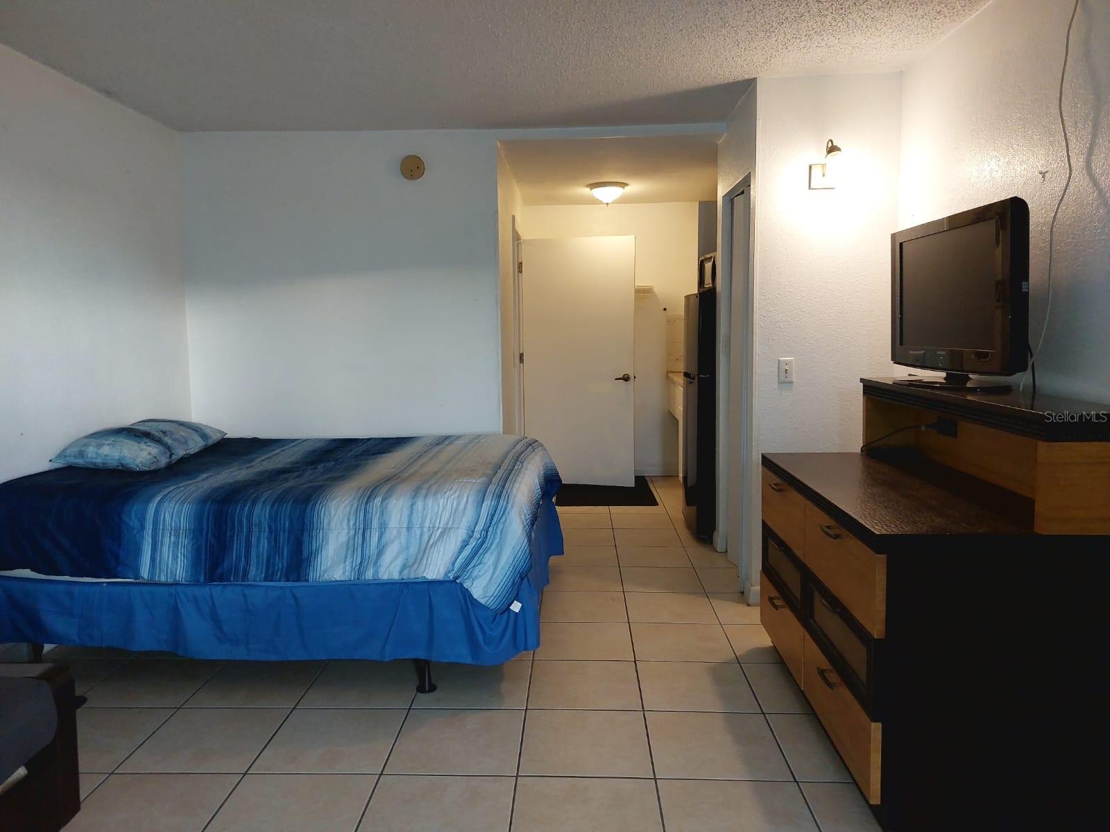 O6371792 Property Photo