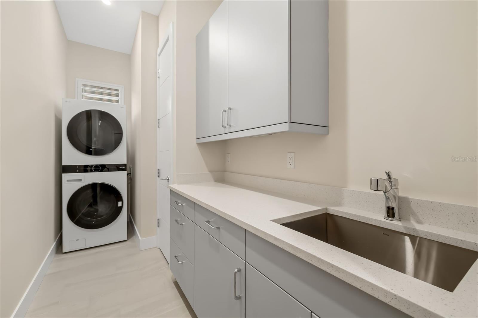 A4677284 Property Photo