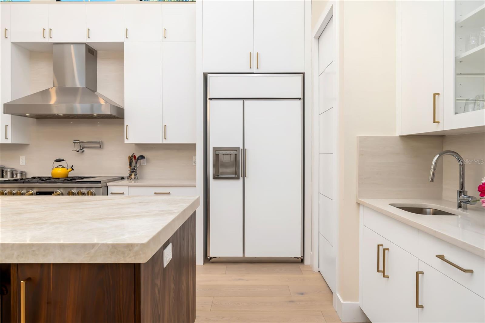 A4677284 Property Photo