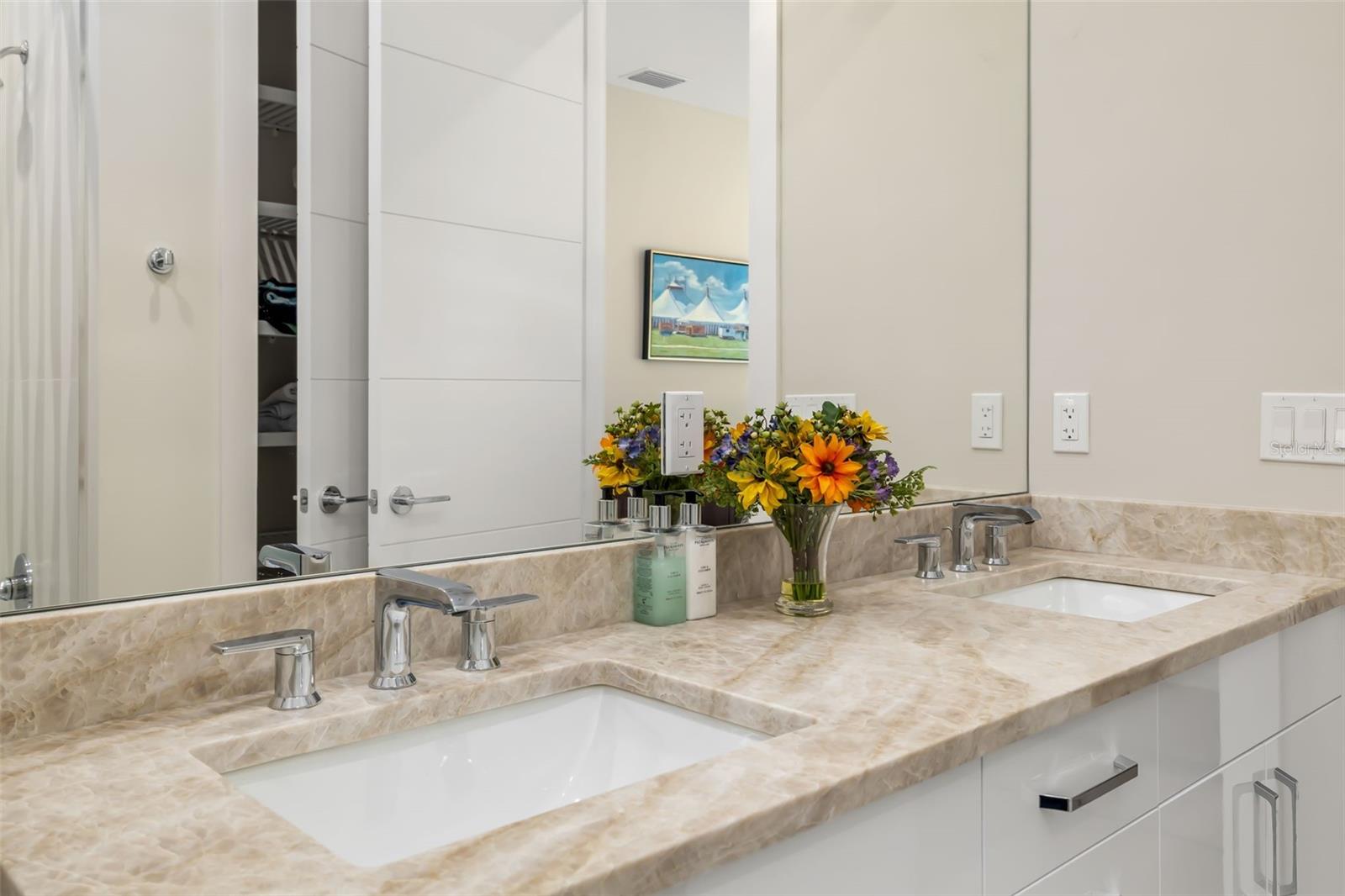 A4677284 Property Photo