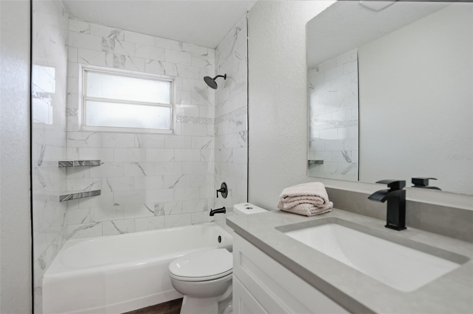 W7881856 Property Photo