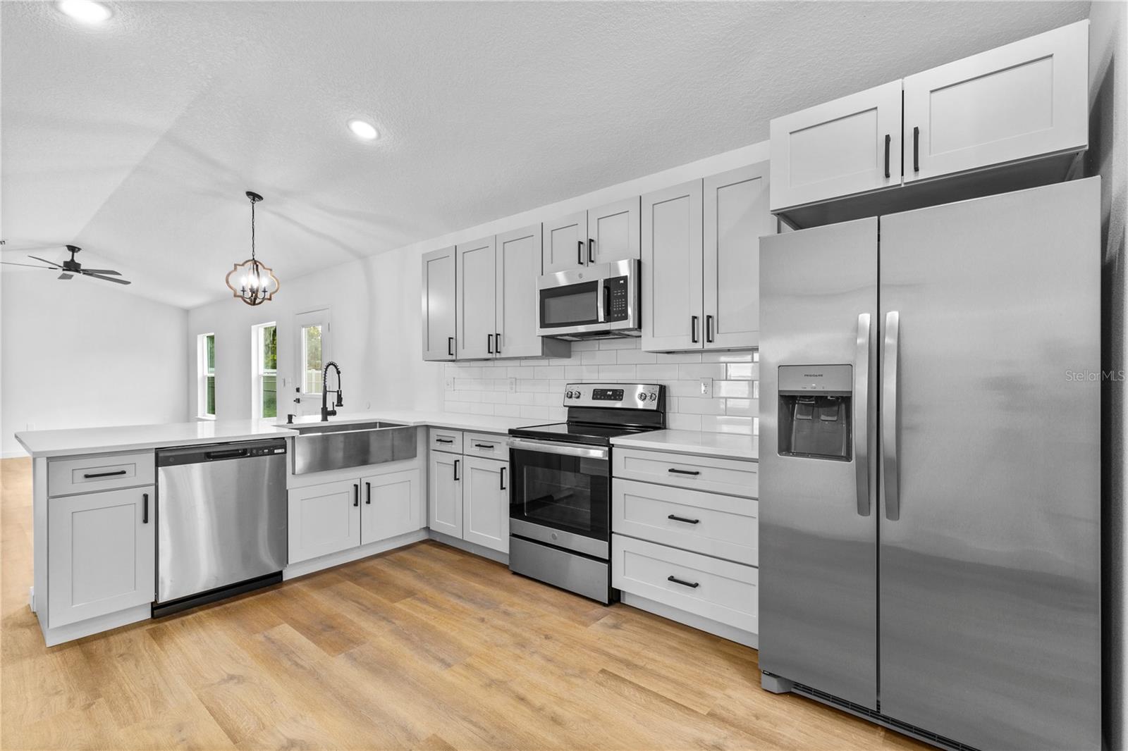 1012 E HAZZARD, EUSTIS, FL, 32726