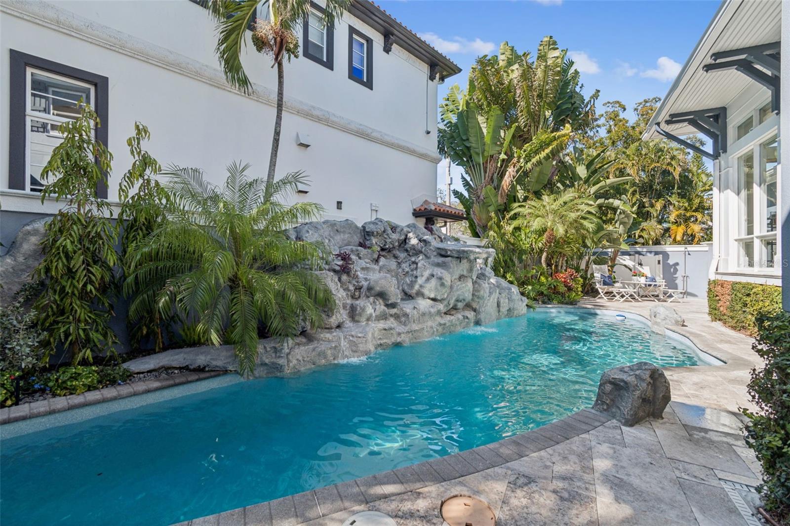 TB8461940 Property Photo