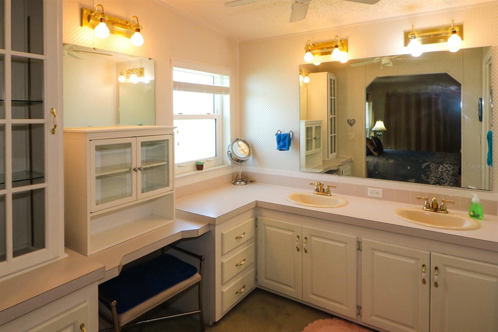 C7519805 Property Photo