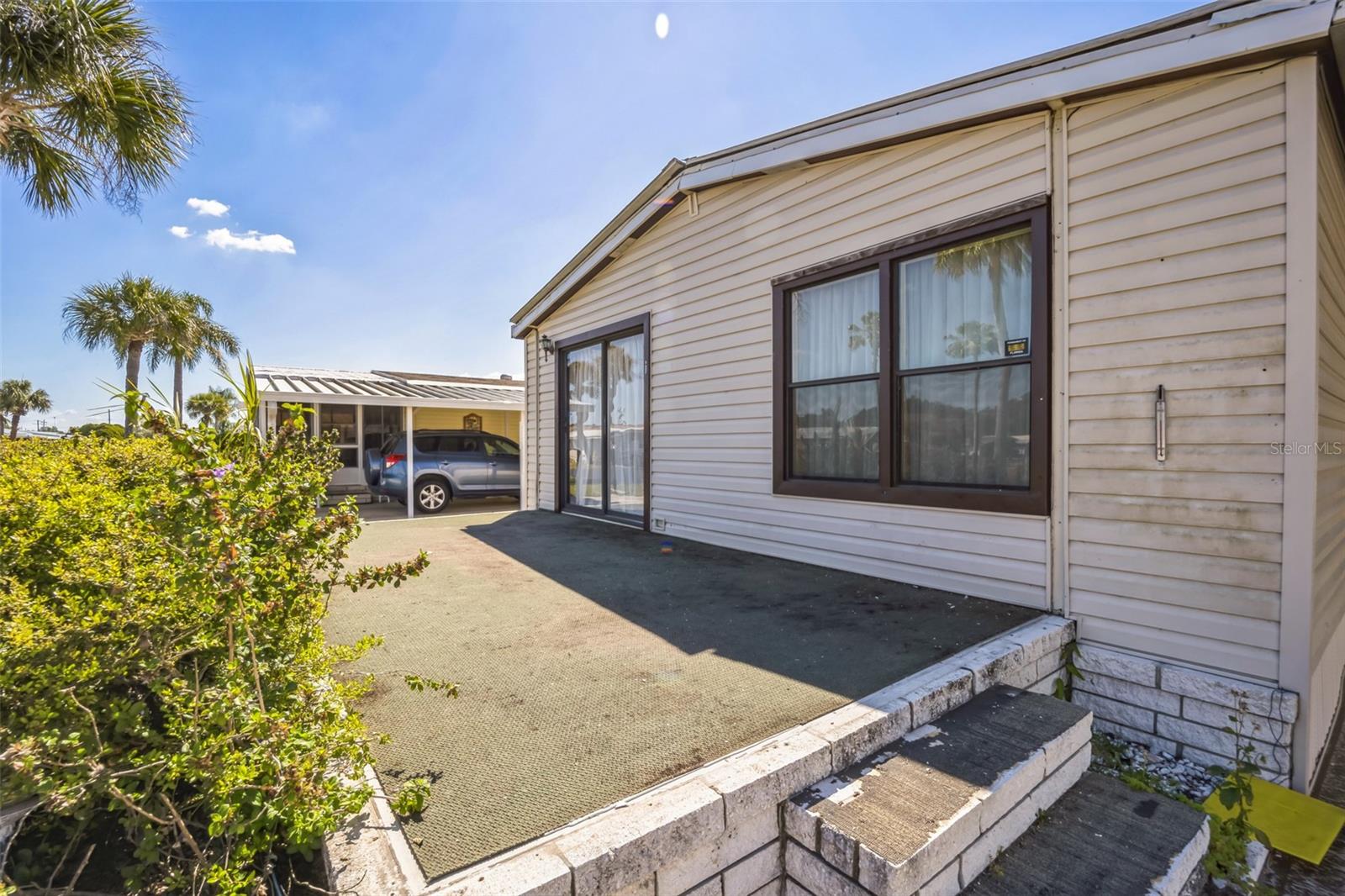 TB8461942 Property Photo