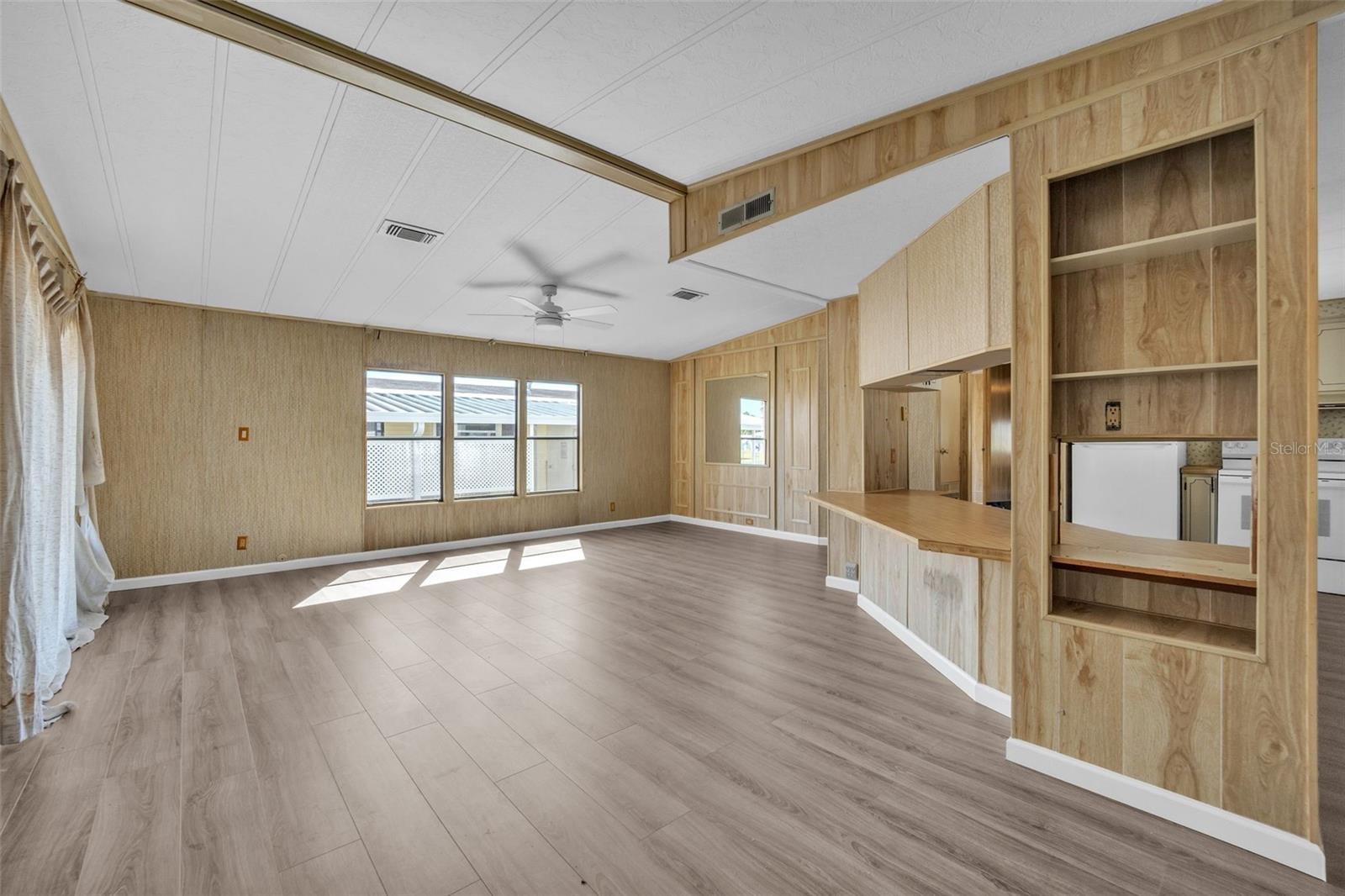 TB8461942 Property Photo