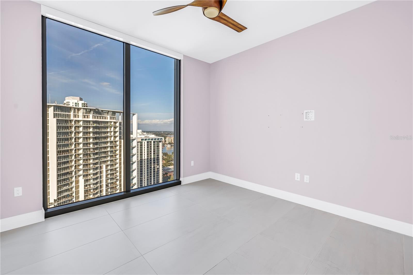 TB8462046 Property Photo