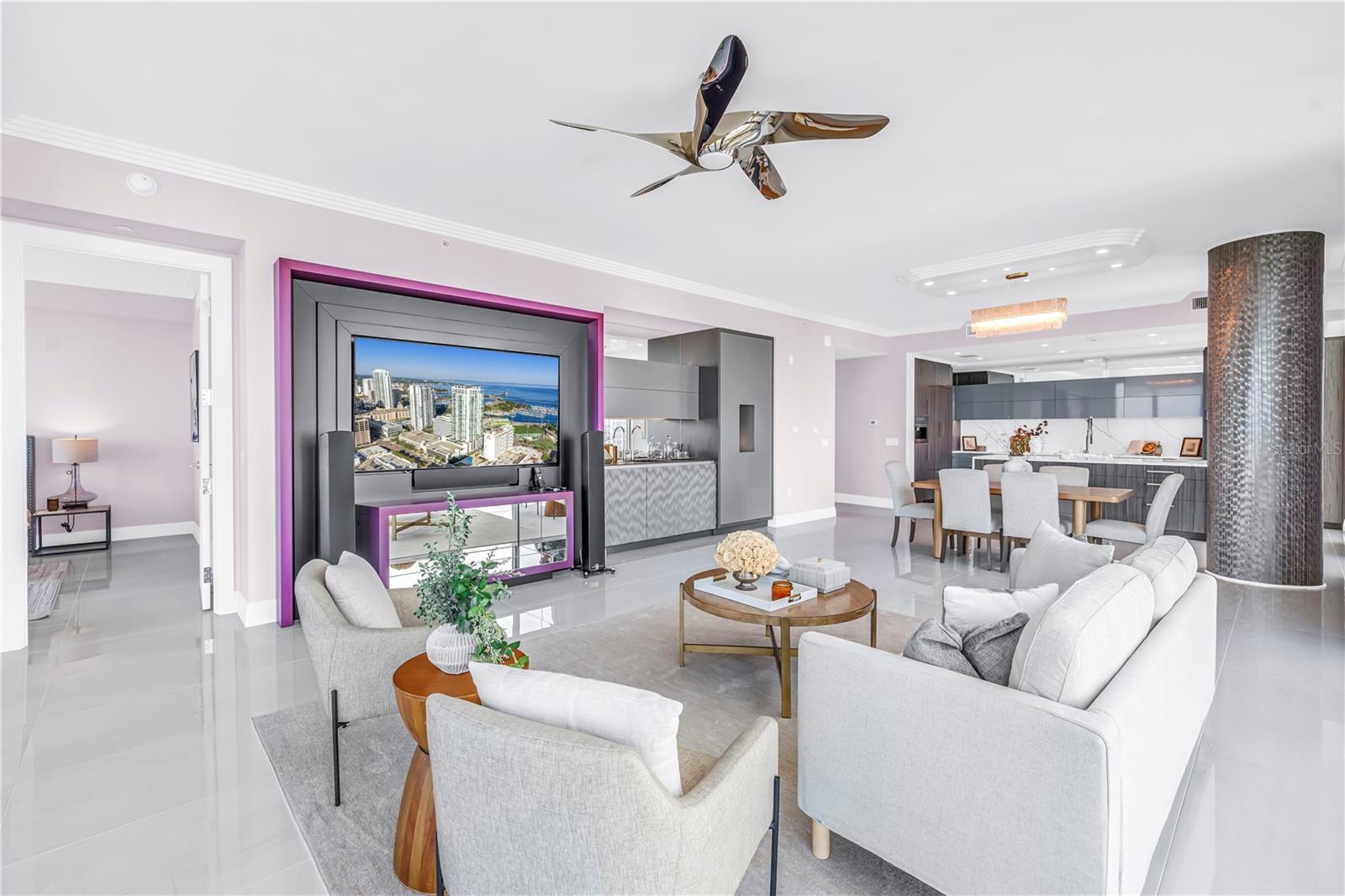 TB8462046 Property Photo