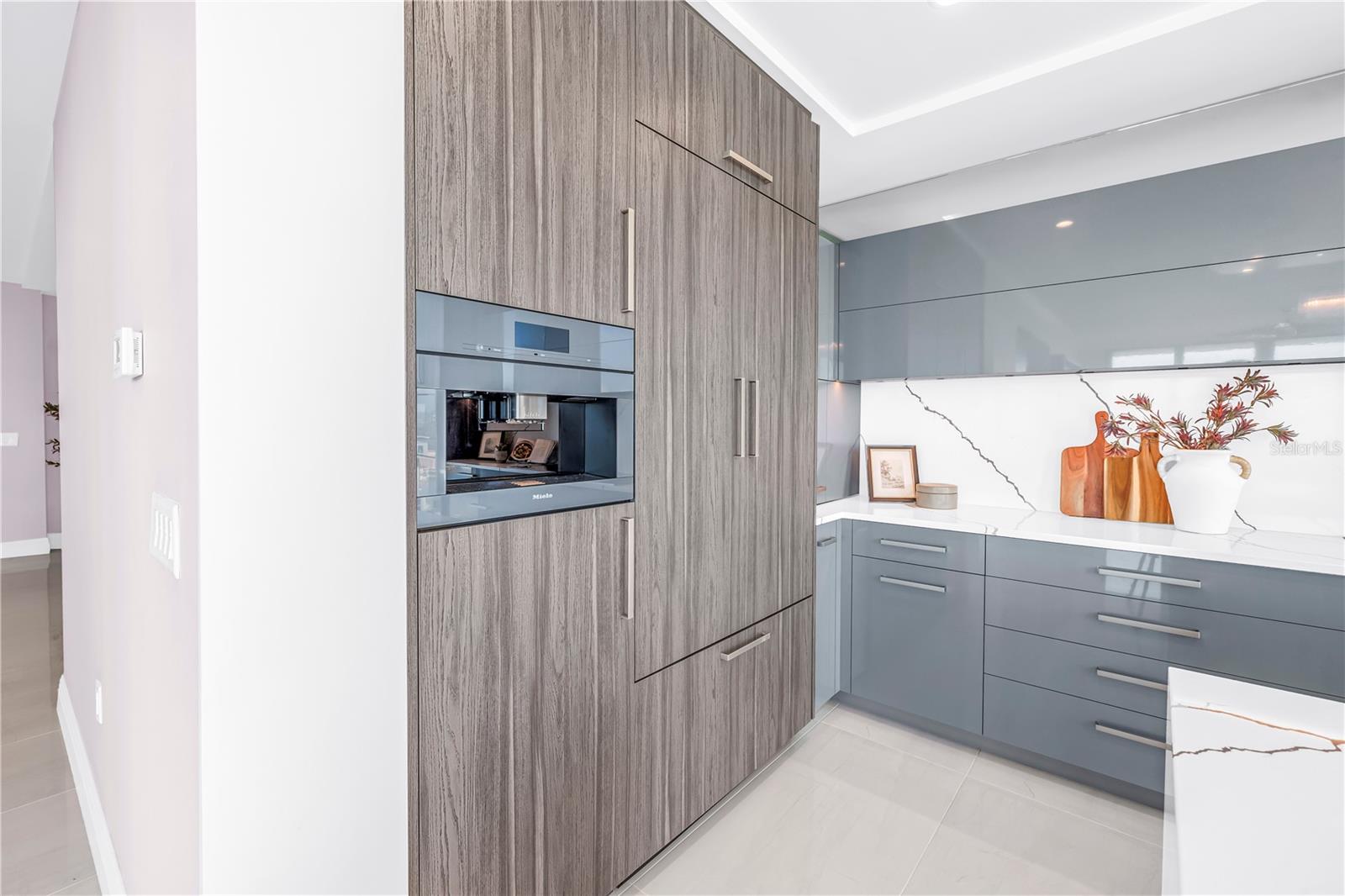 TB8462046 Property Photo