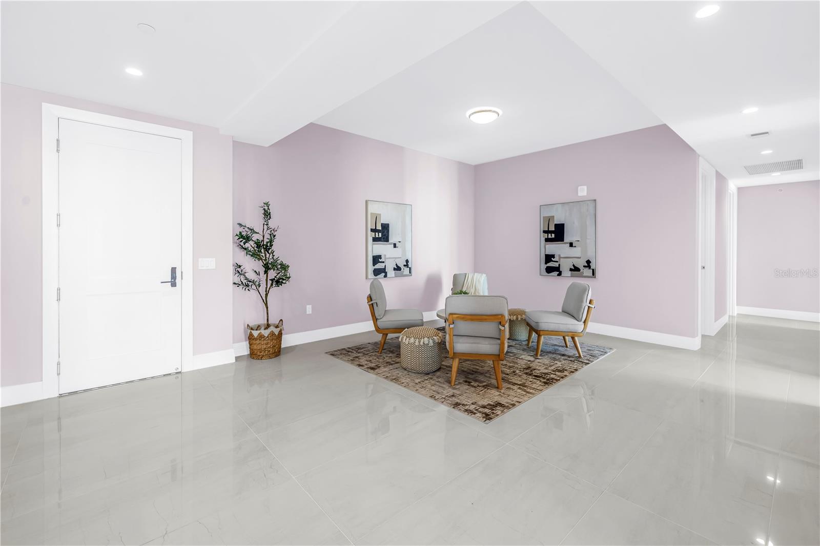 TB8462046 Property Photo