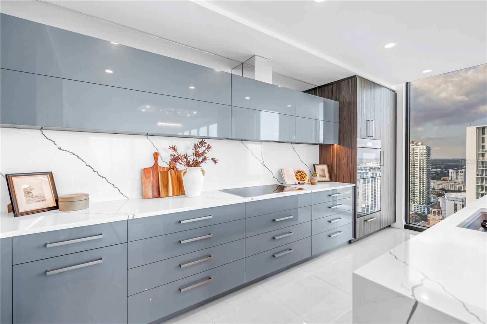 TB8462046 Property Photo