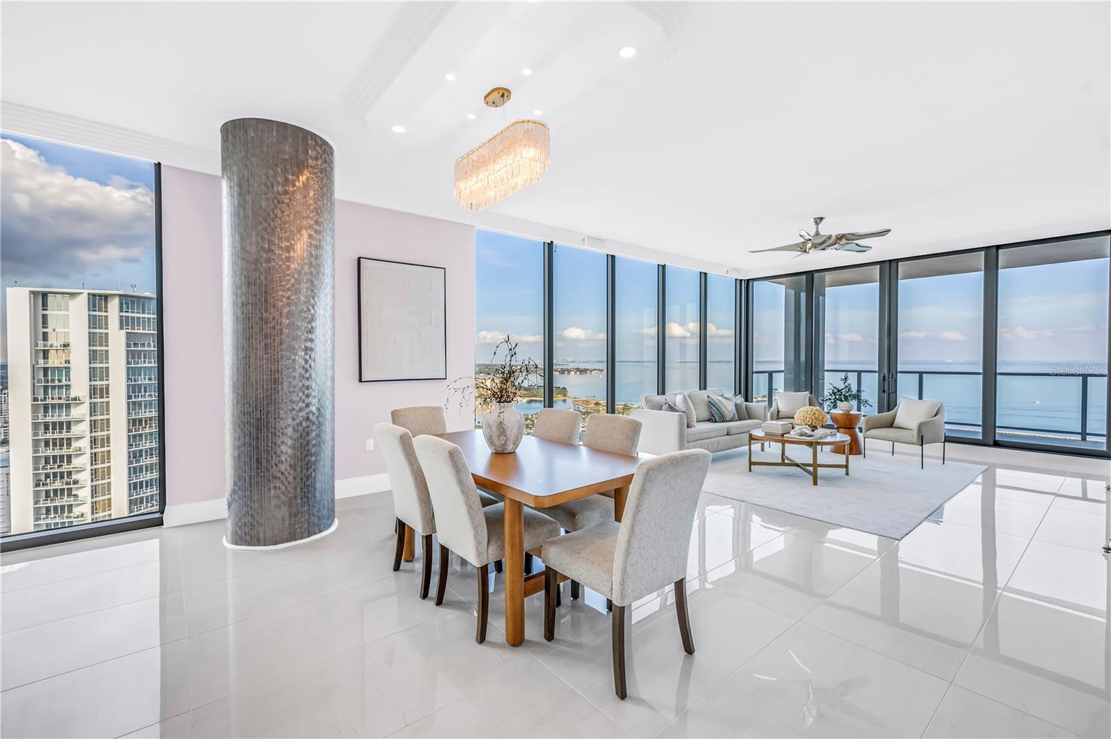 TB8462046 Property Photo