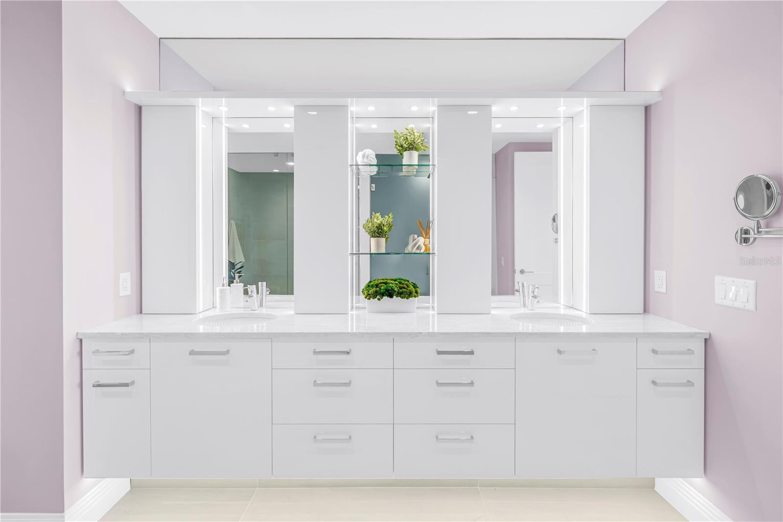 TB8462046 Property Photo