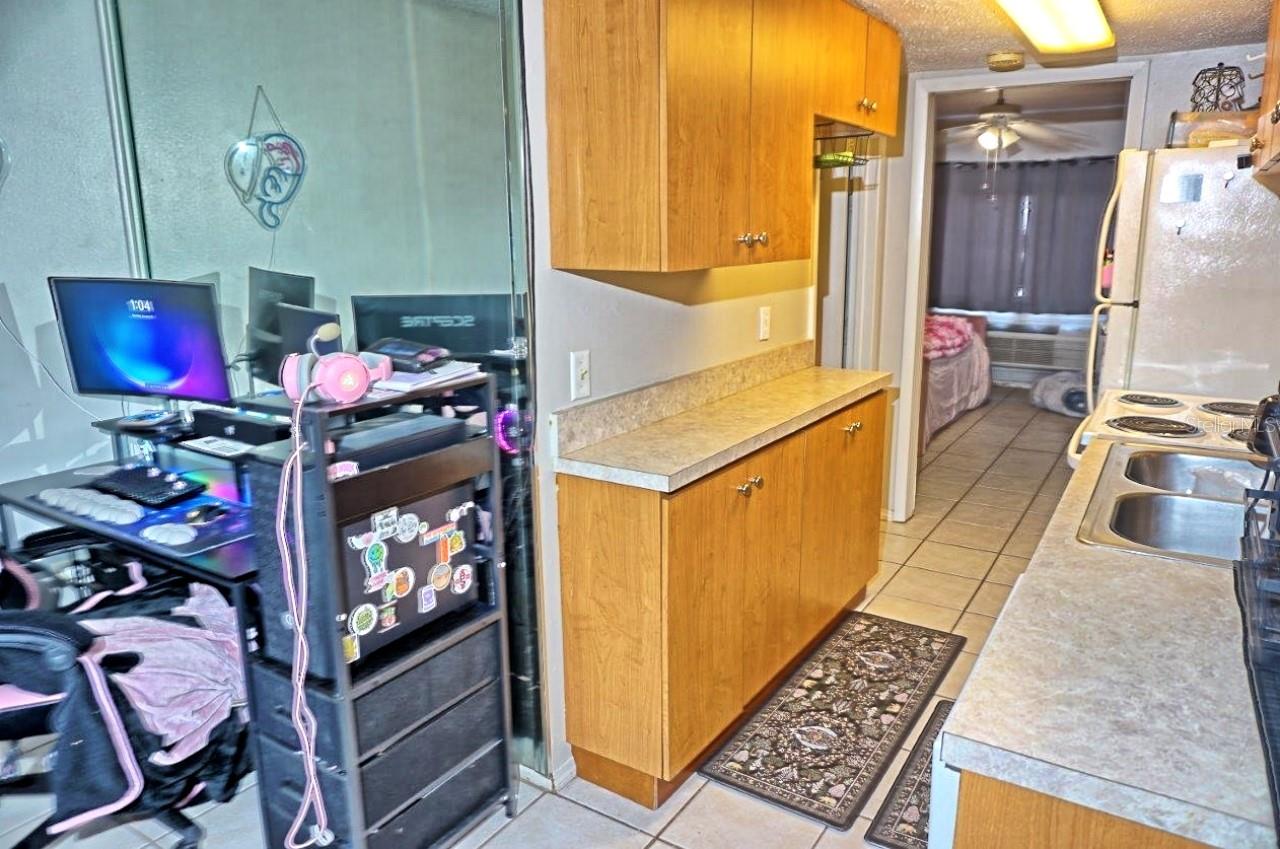 W7881868 Property Photo