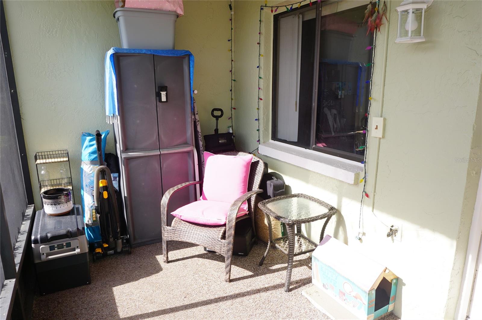 W7881868 Property Photo