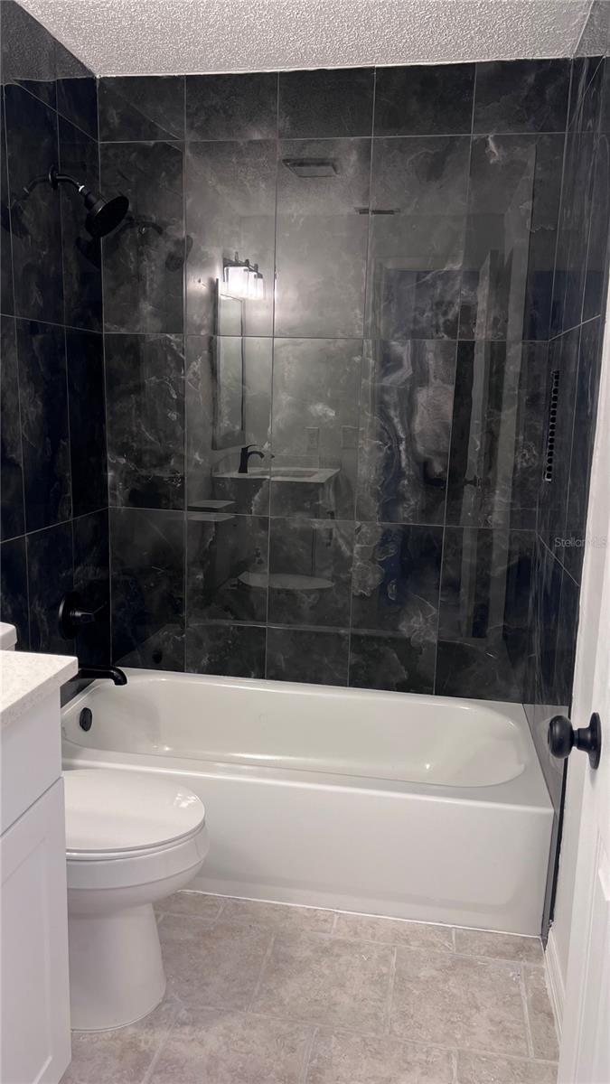 W7881872 Property Photo