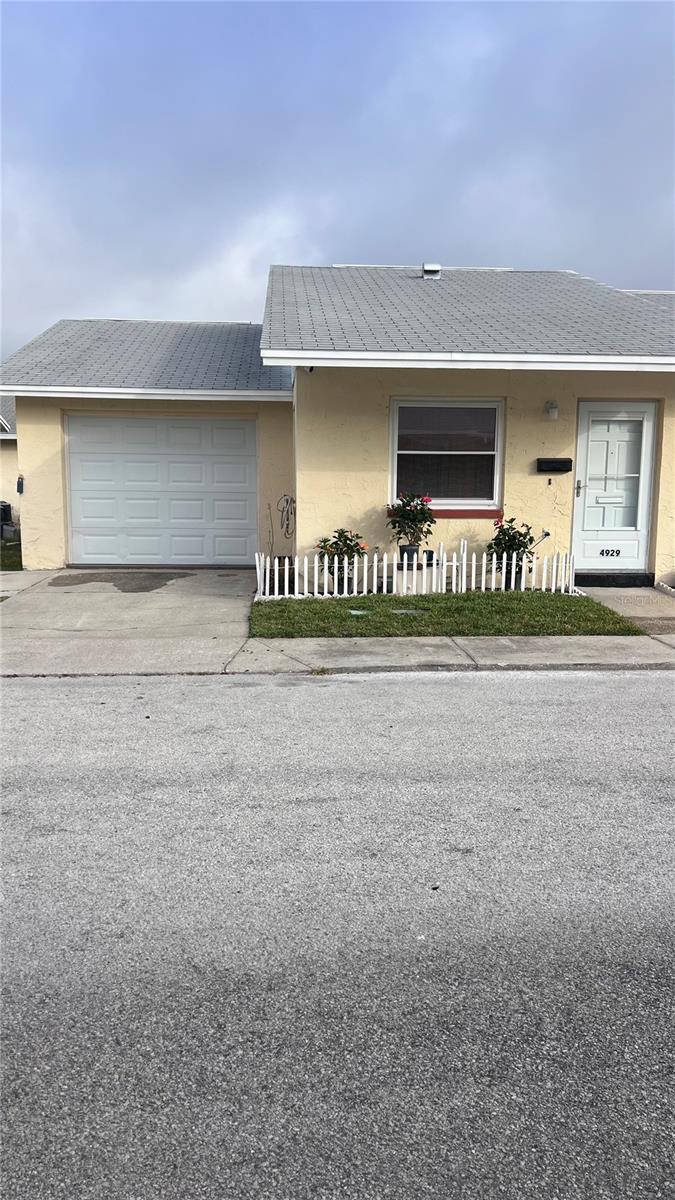 W7881872 Property Photo