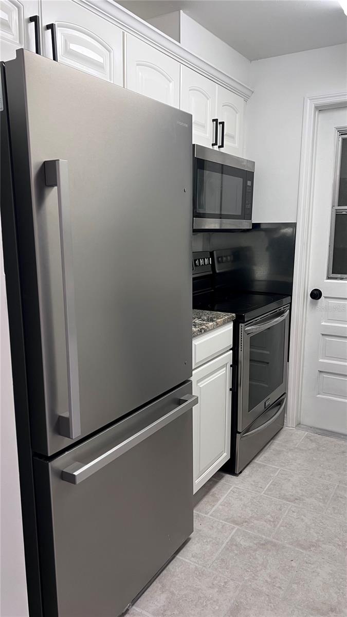 W7881872 Property Photo