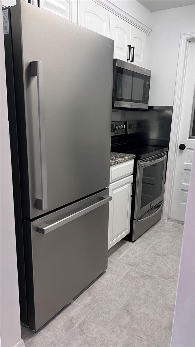 W7881872 Property Photo