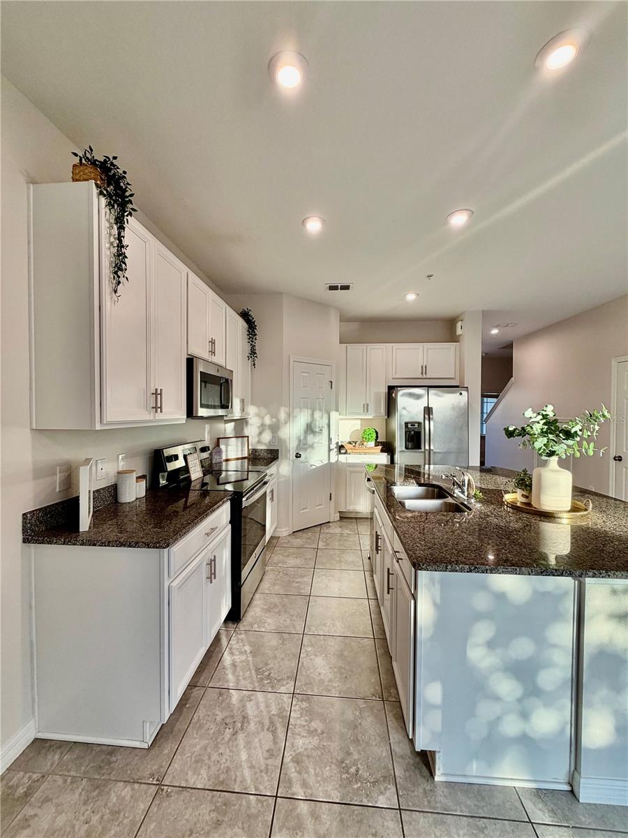 10560 SALT GROVE ST, ORLANDO, FL, 32824