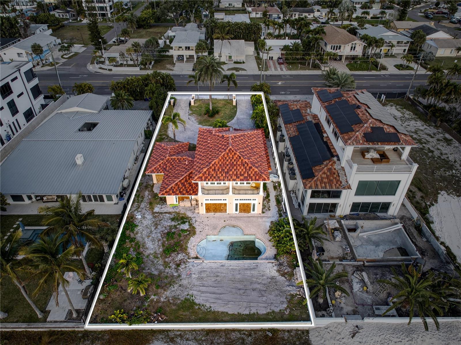 TB8462168 Property Photo