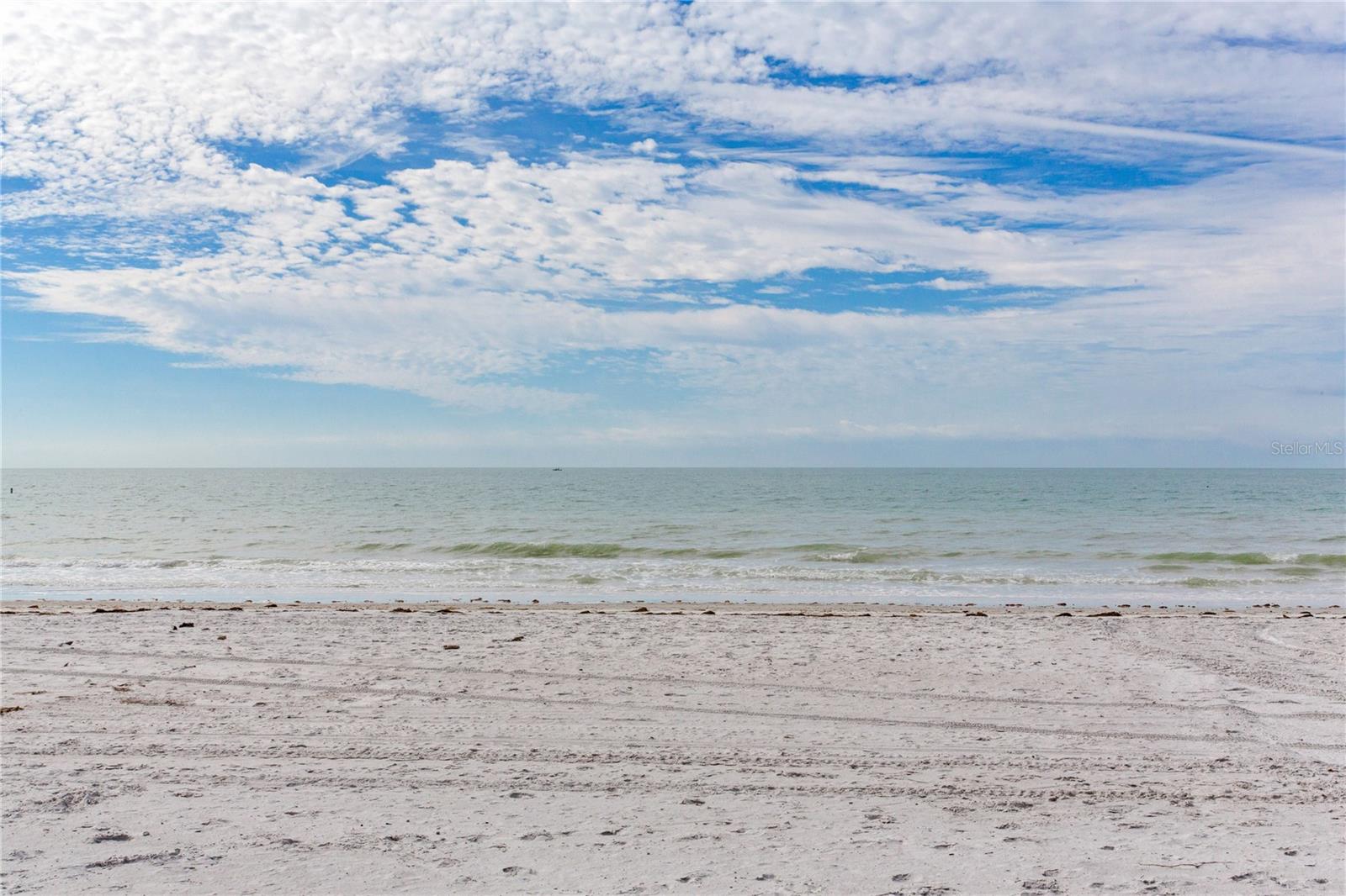 TB8462168 Property Photo