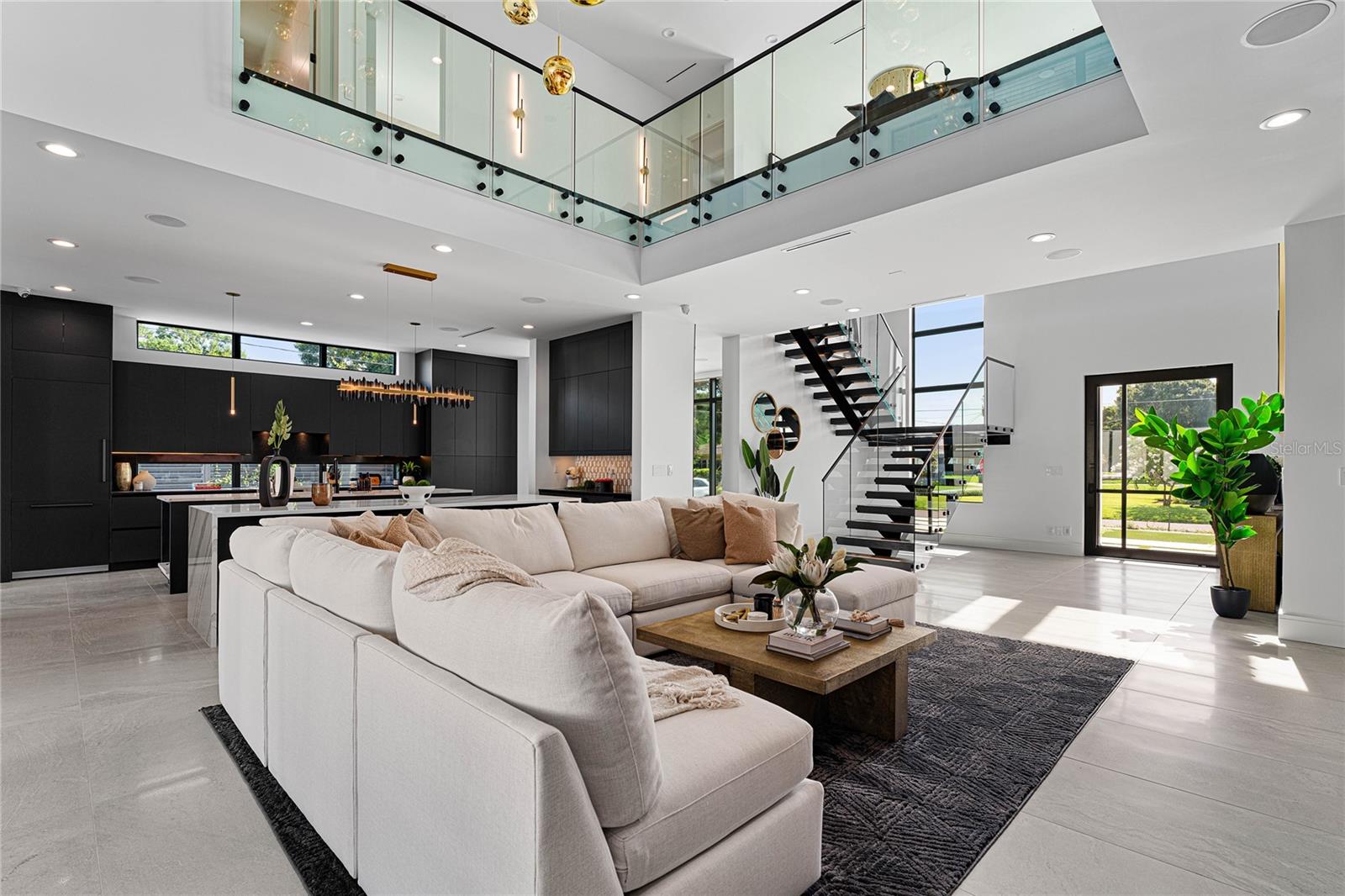 TB8462171 Property Photo