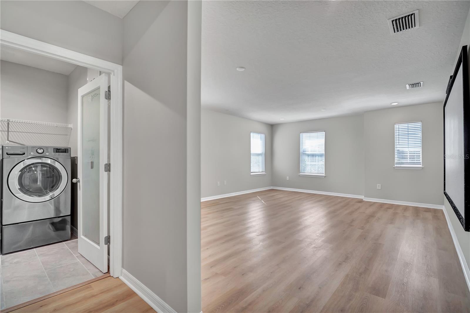 32975 SAND CREEK DR, WESLEY CHAPEL, FL, 33543