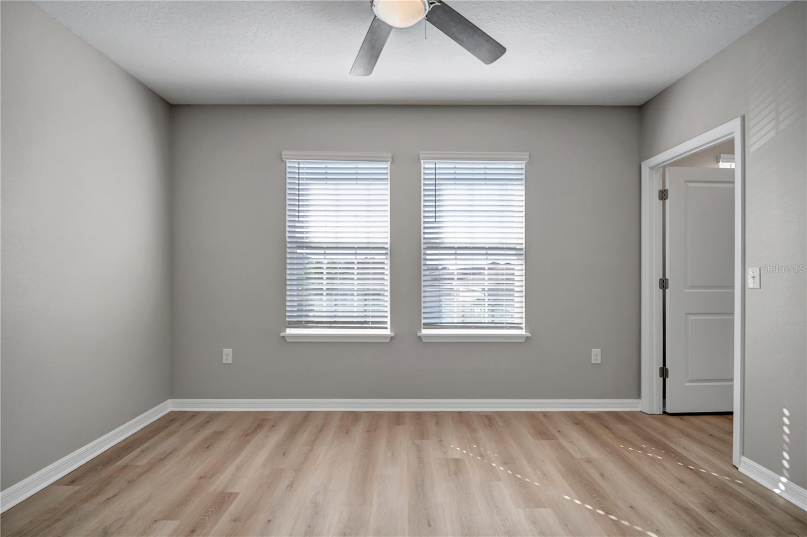 32975 SAND CREEK DR, WESLEY CHAPEL, FL, 33543