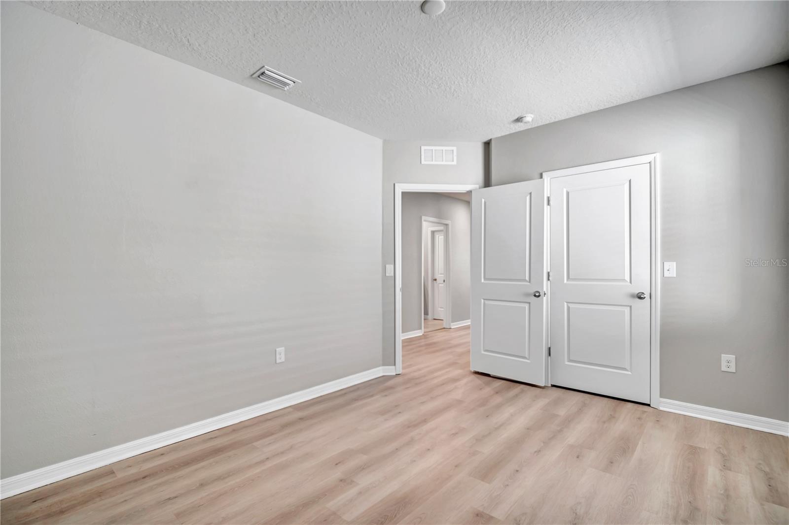 32975 SAND CREEK DR, WESLEY CHAPEL, FL, 33543