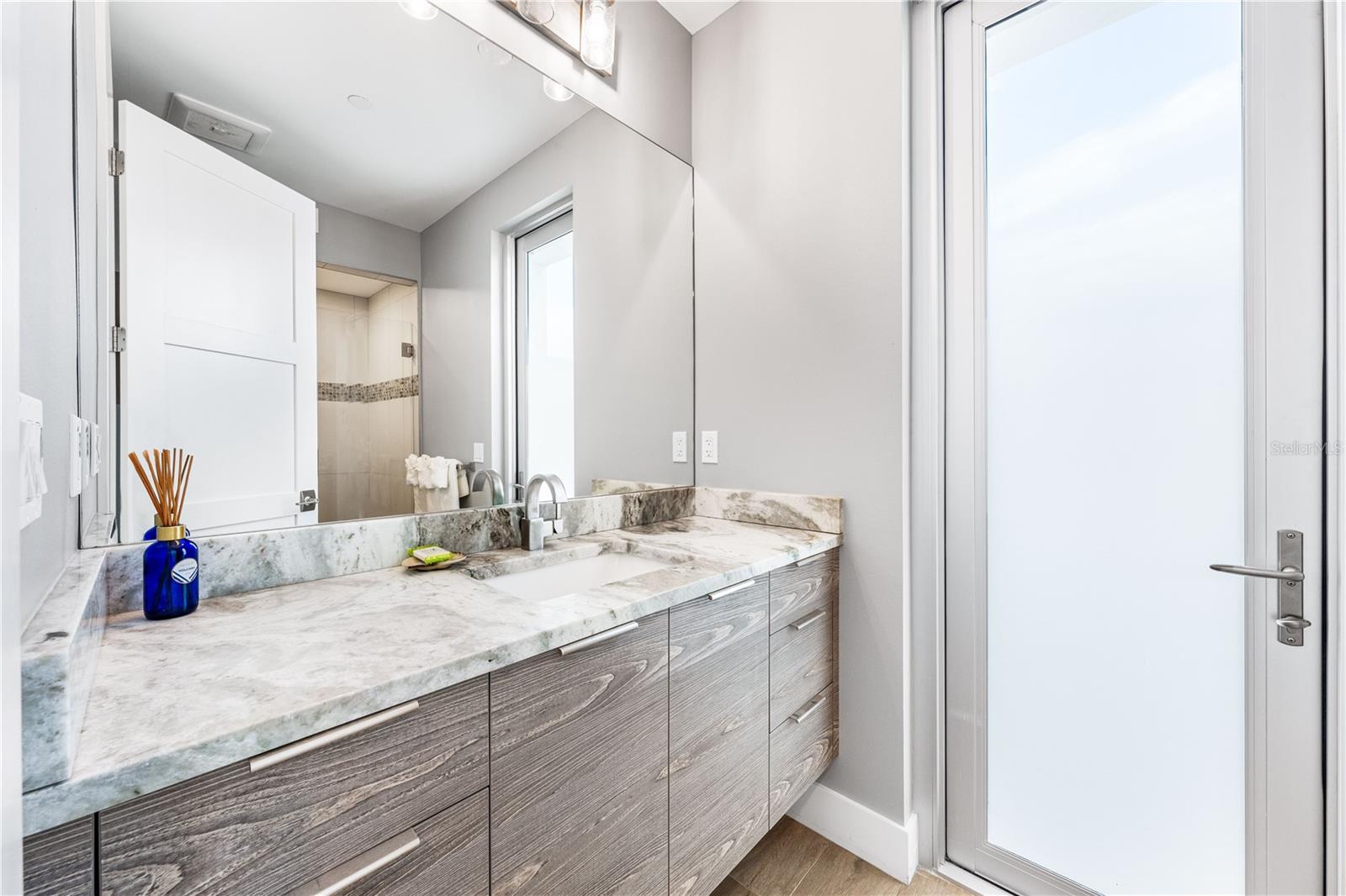 A4677378 Property Photo