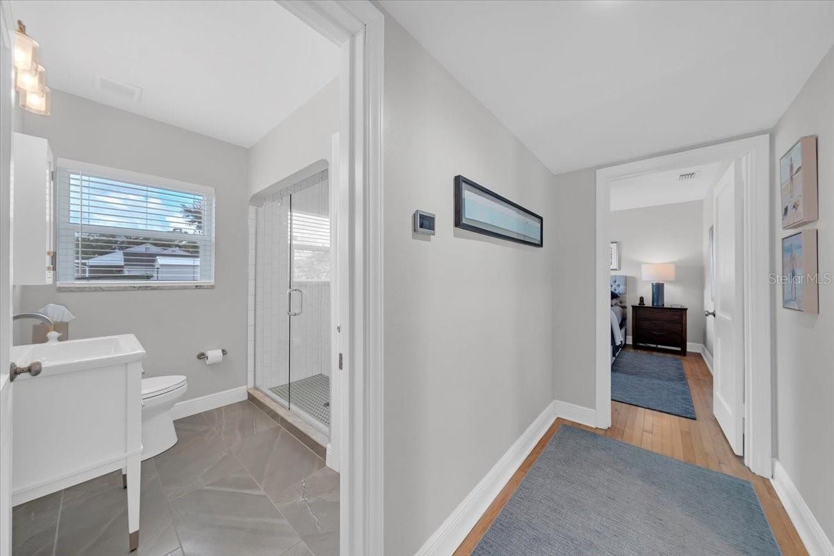 TB8462246 Property Photo