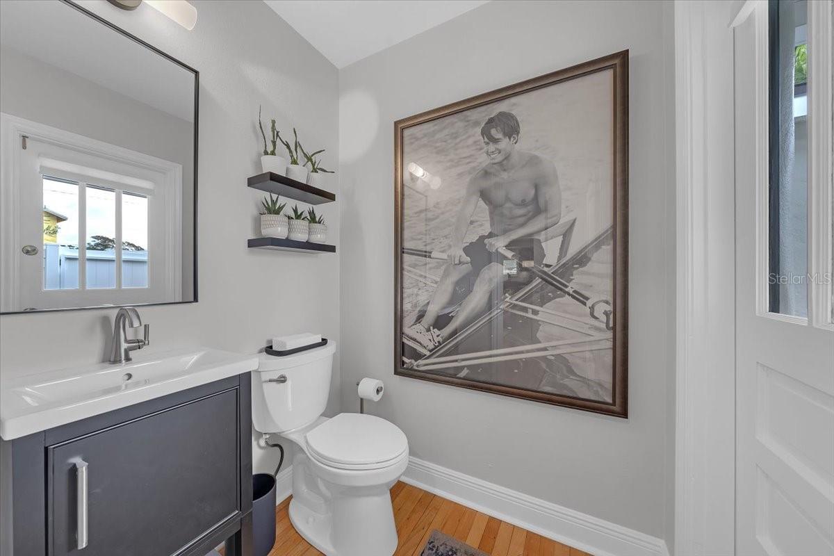 TB8462246 Property Photo