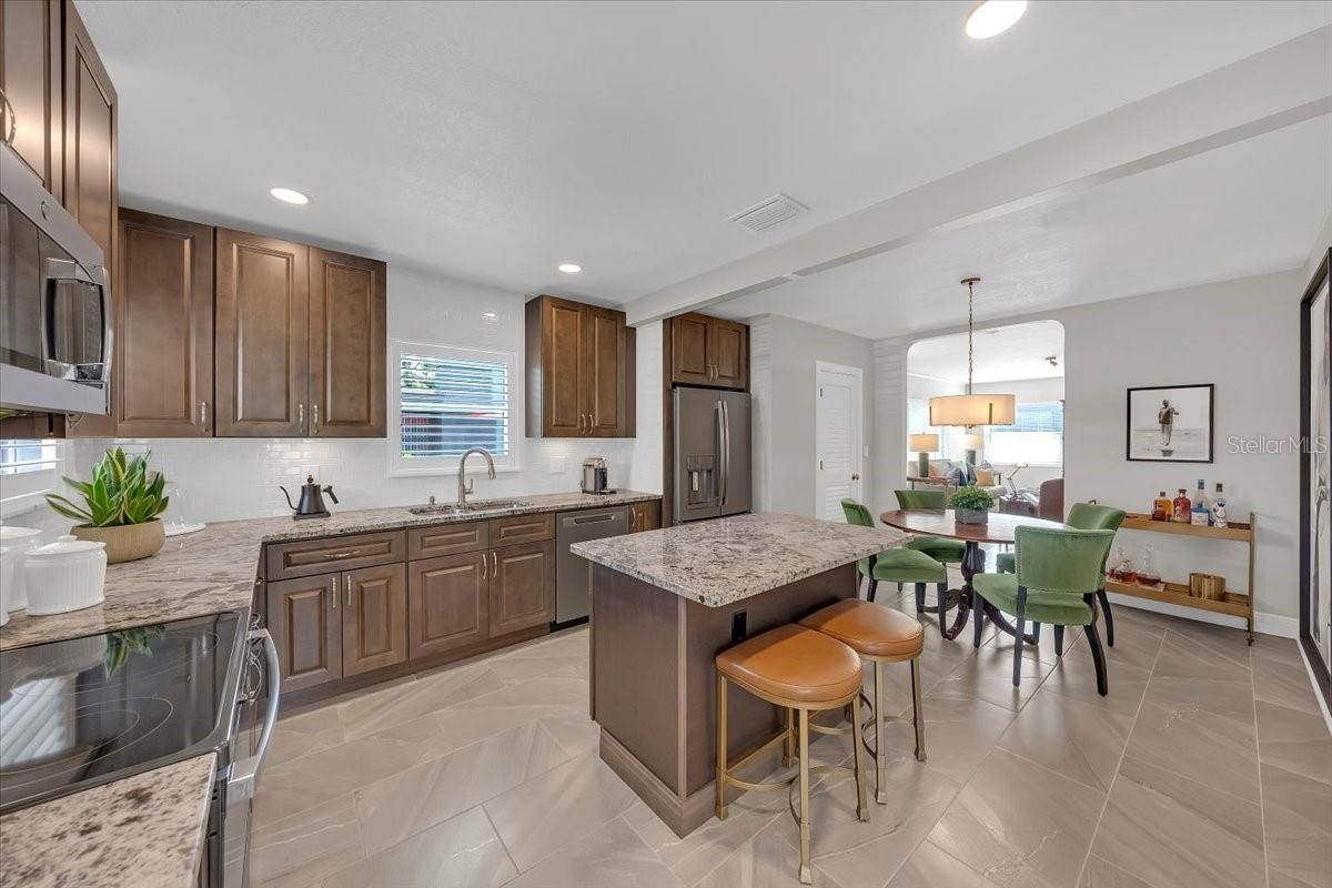 TB8462246 Property Photo