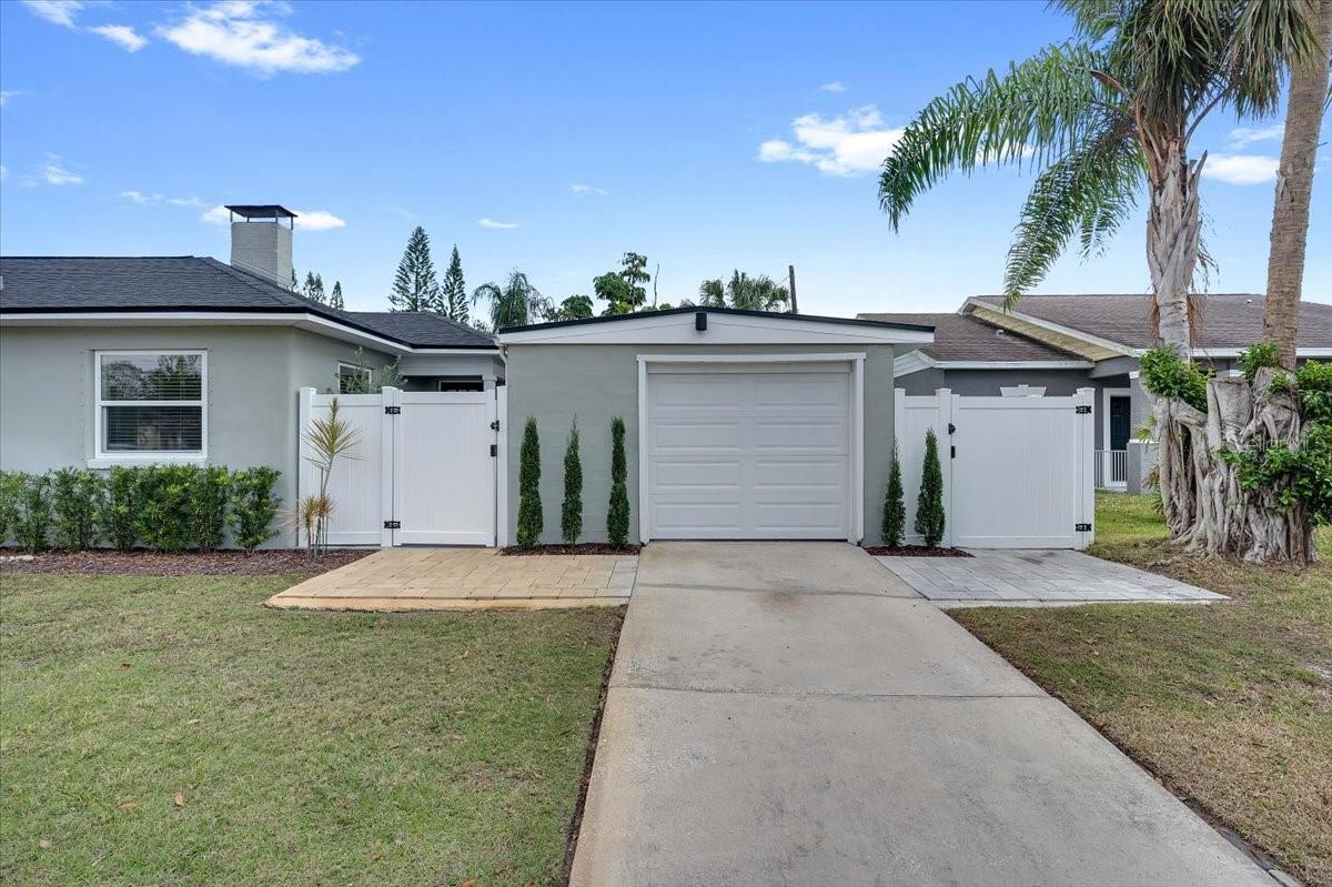 TB8462246 Property Photo