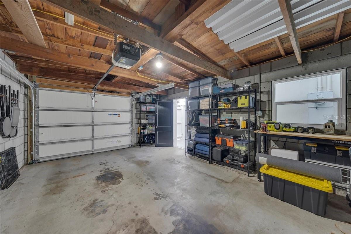 TB8462246 Property Photo